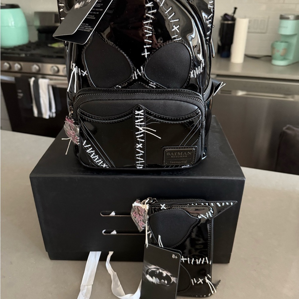 Loungefly Catwoman Backpack and Wallet Set